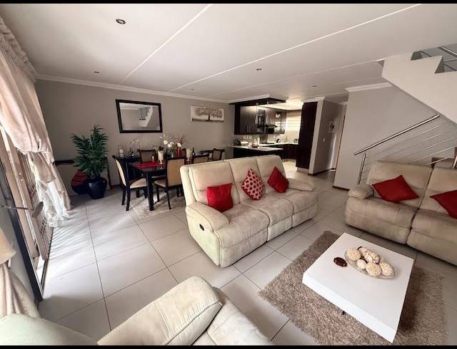 3 BEDROOM PROPERTY TO RENT IN GLEN MARAIS